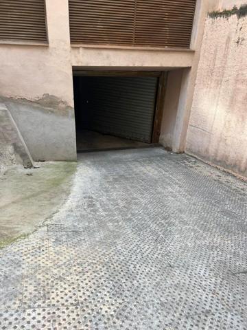 Plaza de parking en venta o alquiler photo 0
