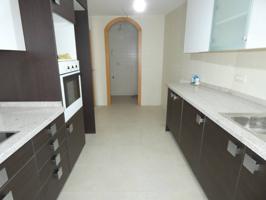 APARTAMENTO DE 2 DORMITORIOS DOBLES CON PARKING photo 0