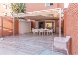 Casa con 5 estancias y sótano photo 0