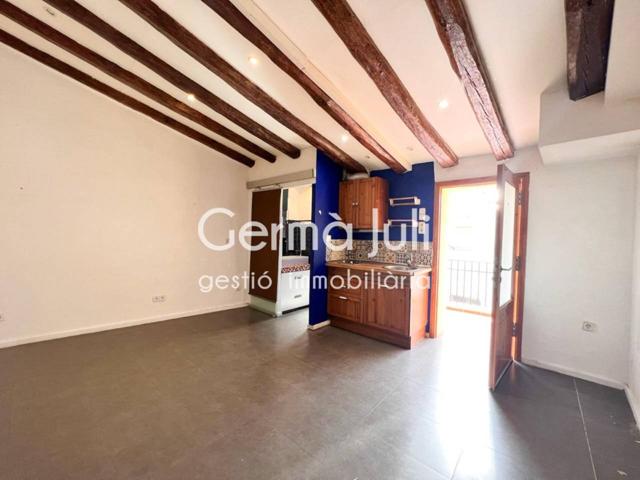 Piso en venta en Dalt la Vila photo 0
