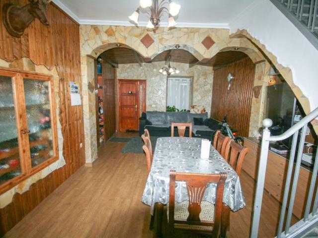 Casa En venta en Coín photo 0