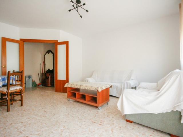 Piso En alquiler en Coín photo 0