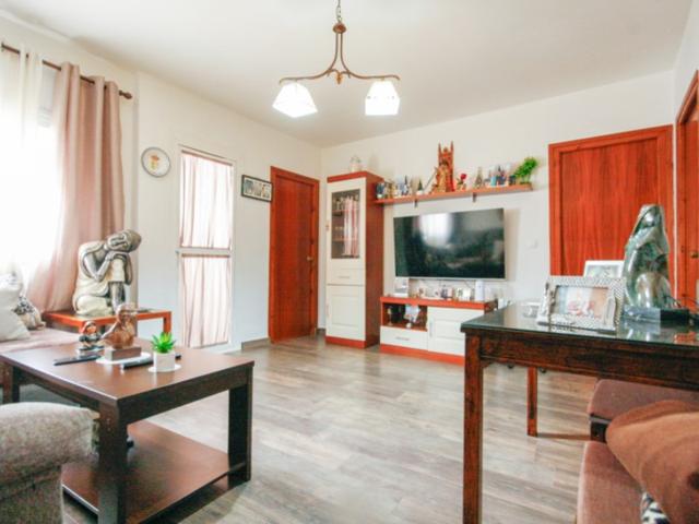 Piso En venta en Coín photo 0