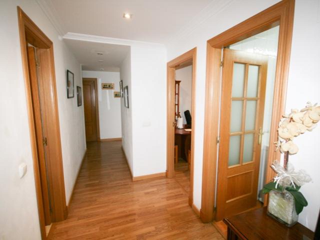 Piso En venta en Coín photo 0