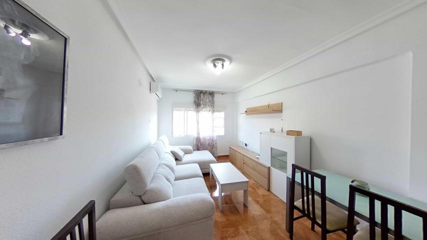 Amplio y Moderno Piso en Alquiler en el Barrio Peral de Cartagena photo 0