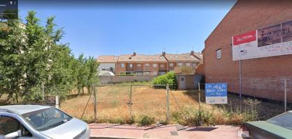 Terreno en venta en Loeches de 636 m2 photo 0