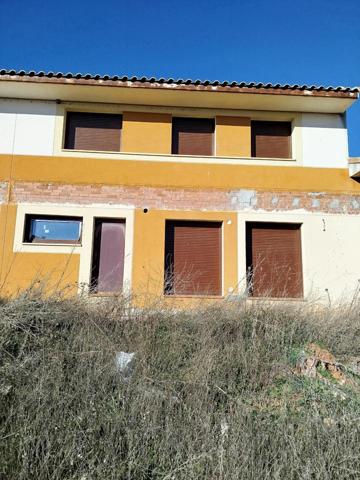 Casa - Chalet en venta en Chiloeches de 160 m2 photo 0