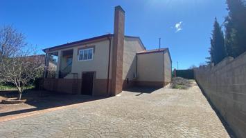 CHALET INDEPENDIENTE EN HONTOBA photo 0