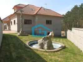 Multifamiliar En venta en Barrio Vilareis, 95 (lugar Coiron). 36967, Meaño (pontevedra), Meaño photo 0