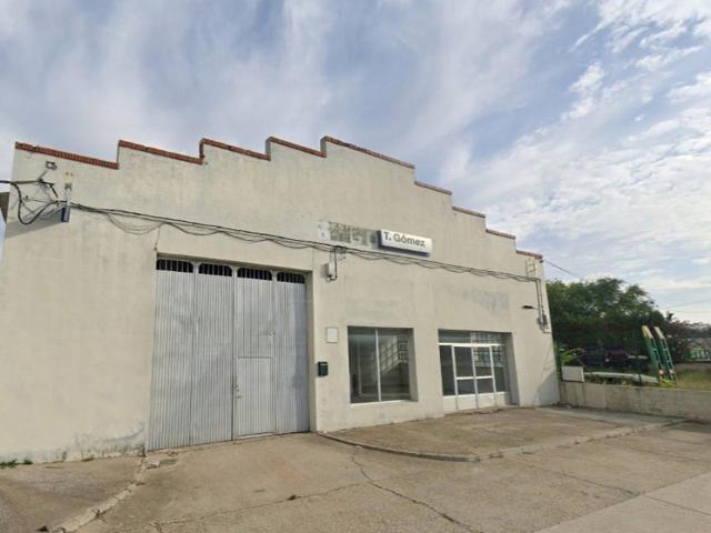 Industrial En venta en Peñafiel photo 0