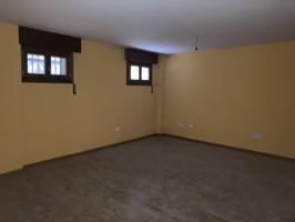 Industrial En venta en Peñafiel photo 0