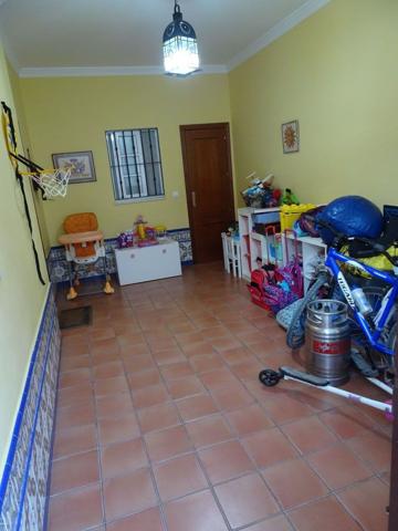 Casa En venta en Avenida, Marchena photo 0