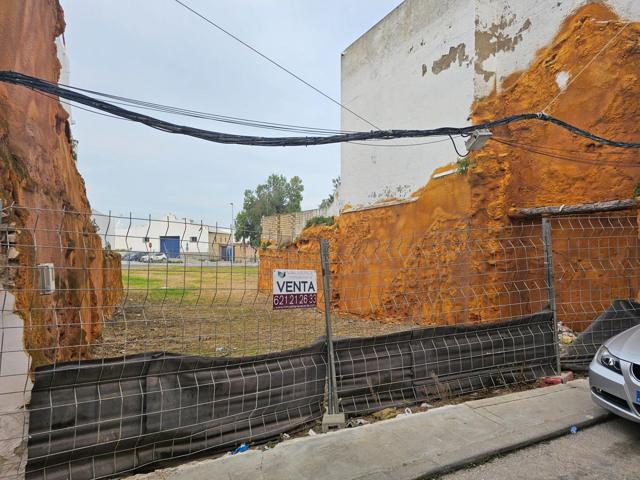 Terreno Urbanizable En venta en Carretera De Carmona, Marchena photo 0