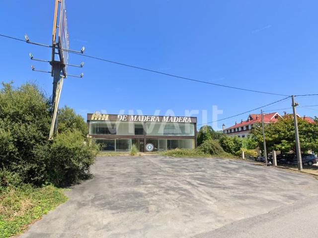 Industrial En venta en Cervo photo 0