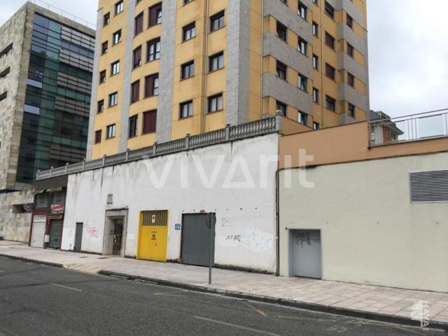 Local En venta en Lugo photo 0