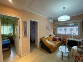 Piso En venta en Adelfas, Madrid photo 0