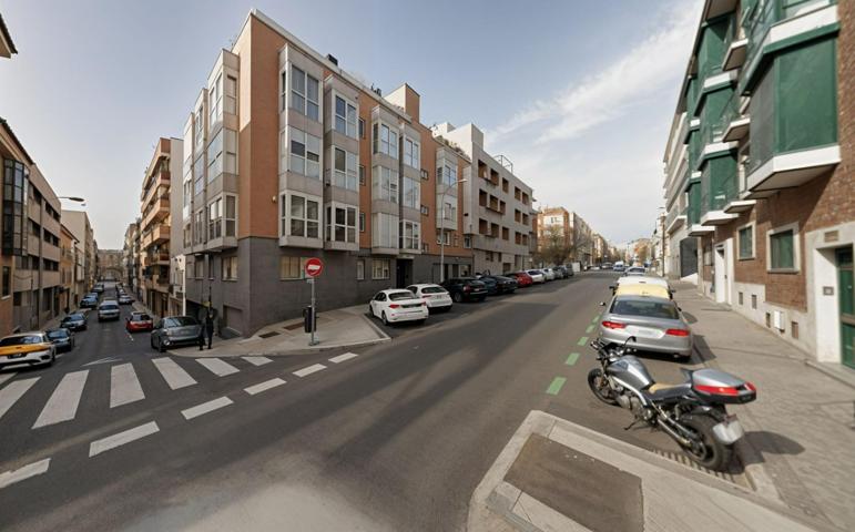 Piso En venta en Pacífico, Madrid photo 0