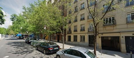 Planta Baja En venta en Pacífico, Madrid photo 0