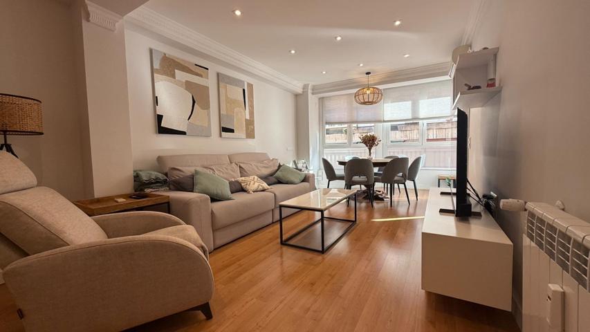 Piso En venta en Pacífico, Madrid photo 0