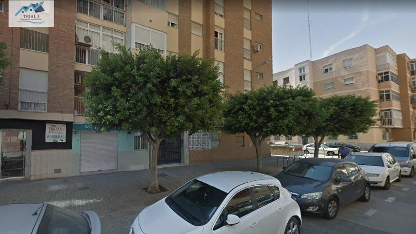 Venta piso en Almeria photo 0