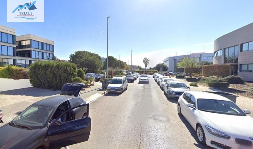 OFICINA Y TRES PLAZAS DE GARAJE EN PATERNA. photo 0