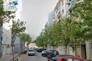 Venta Piso en Cornellà de Llobregat - Barcelona photo 0