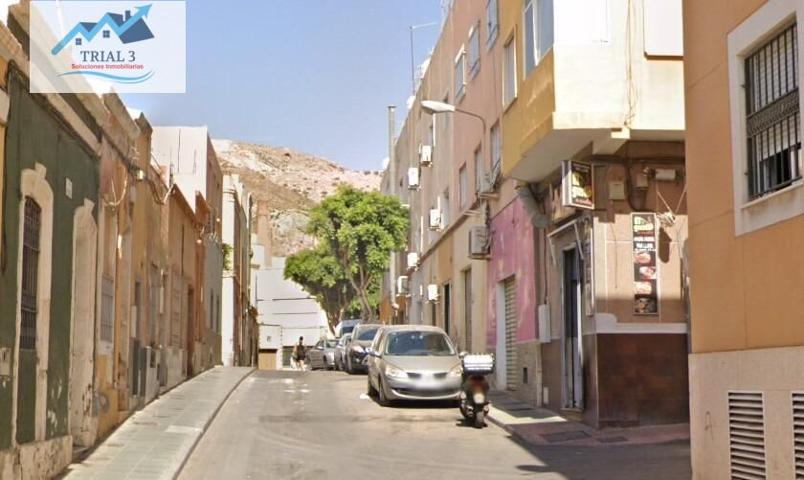 Venta Piso en Almería photo 0