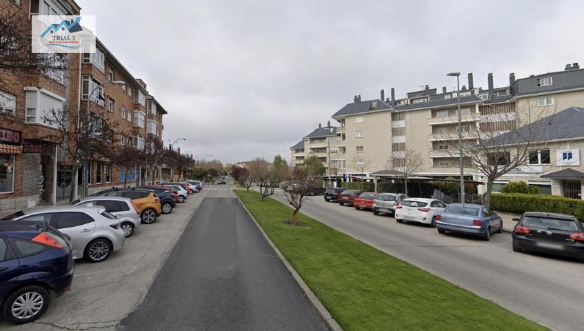 Venta lote de 2 local comercial en Colmenar Viejo (Madrid) photo 0
