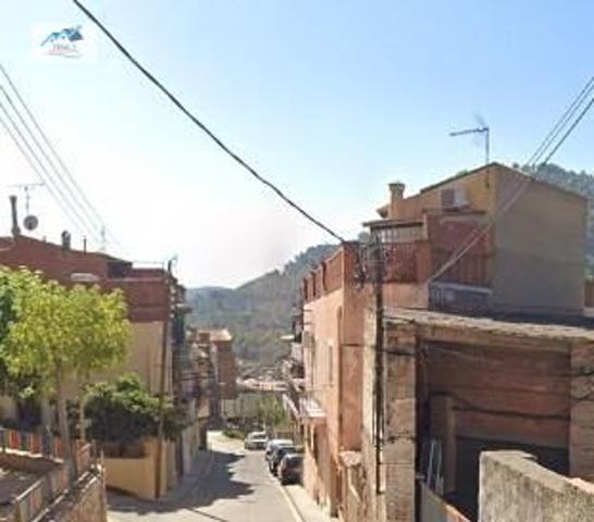 VENTA PLAZA GARAJE - CERVELLÓ (BARCELONA) photo 0