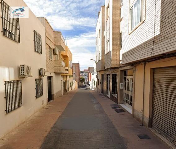 Venta de Piso en Almería photo 0