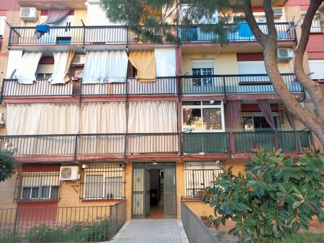 Venta piso en Castilleja de la Cuesta (Sevilla) photo 0
