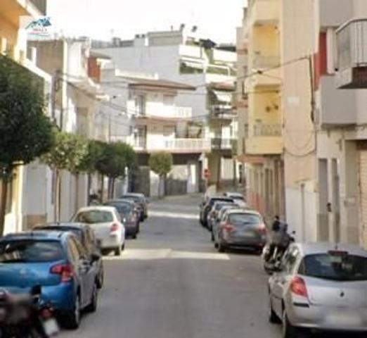 Venta de 5 Pisos + 2 Dúplex + Ático + 9 Garajes en Blanes - Girona photo 0