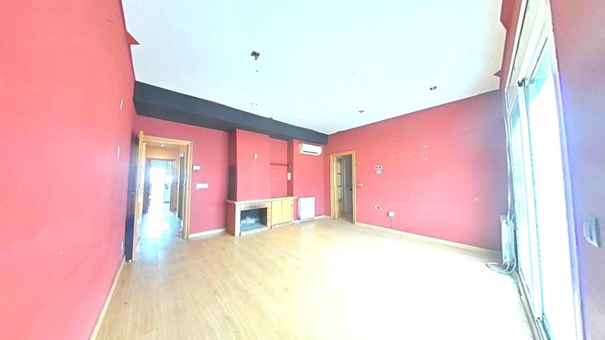 Venta de Piso en Calle Llanera Nº 93 Sabadell (Barcelona) photo 0