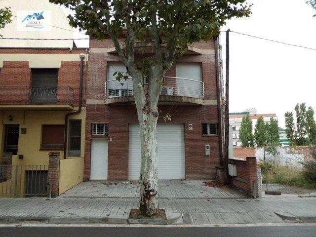 Venta Piso en AV Canovelles 8 (Canovelles - Barcelona) photo 0