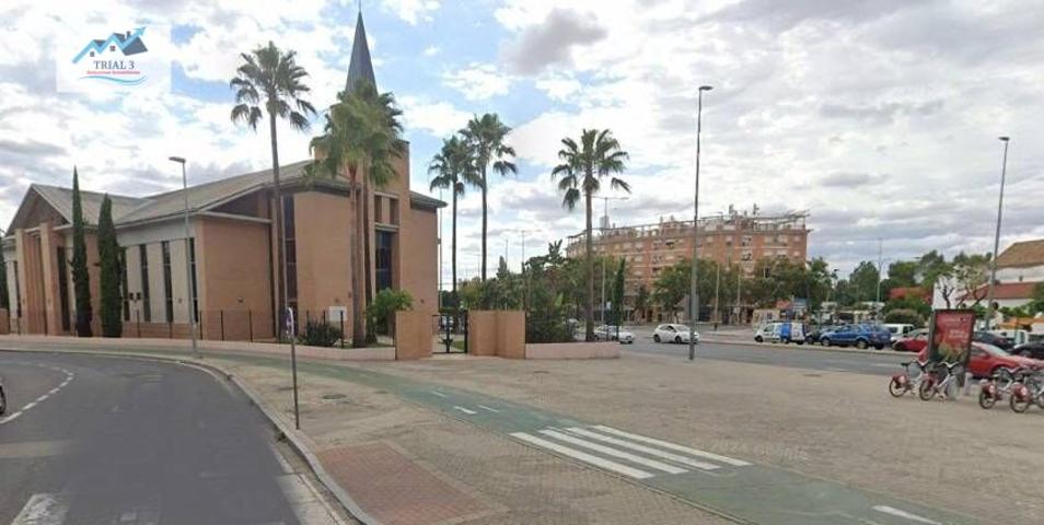 Venta piso en Sevilla photo 0
