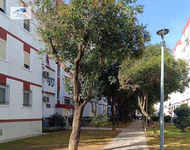 Venta piso en Sevilla photo 0