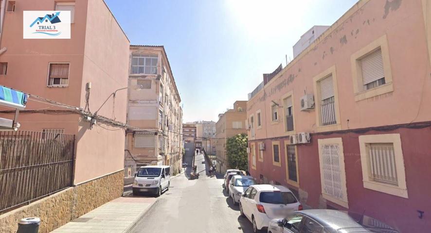 Venta piso en Almería photo 0