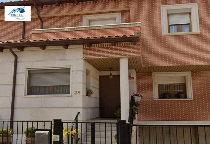 Venta de Casa Adosada en Laguna de Duero (Valladolid) photo 0