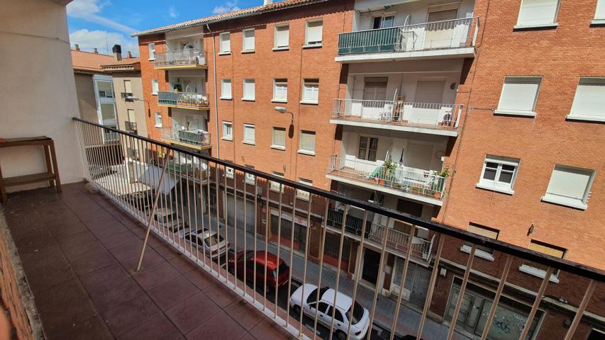 Vivienda muy luminosa en el centro de Palencia, cuenta con 3 dormitorios, cocina, baño, salón y dos terrazas. photo 0