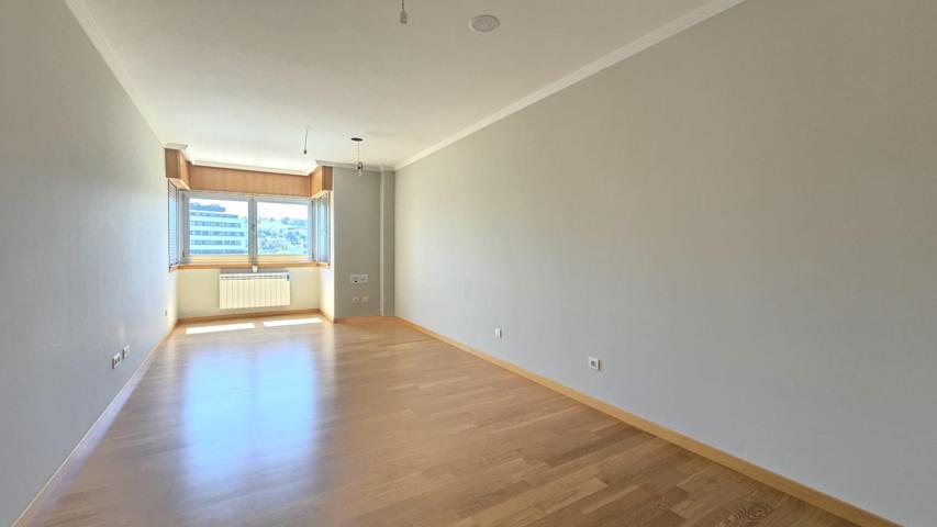 Piso En venta en Someso - Matogrande, A Coruña photo 0