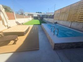 Unifamiliar Pareada En venta en Bertoa, Carballo photo 0