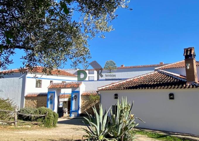 Unifamiliar En venta en Sierra Norte De Sevilla, Sevilla photo 0
