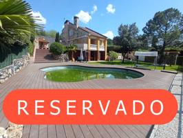 Chalet en venta en El Bosque photo 0