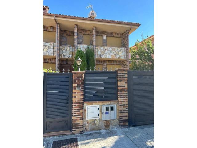 Chalet pareado en venta en Centro photo 0