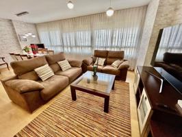 VIVIENDA DE ALQUILER EN PLENO PATRAIX CON PLAZA DE GARAJE Y TRASTERO photo 0