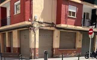 LOCAL EN VENTA O ALQUILER..CON MUCHAS POSIBILIDADES DE NEGOCIO photo 0