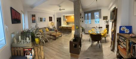 IMPRESIONANTE VIVIENDA COMPLETAMENTE REFORMADA, EN UNO DE LOS MEJORES BARRIOS DE VALENCIA A 15 MINUTOS PLAZA ESPAÑA. photo 0