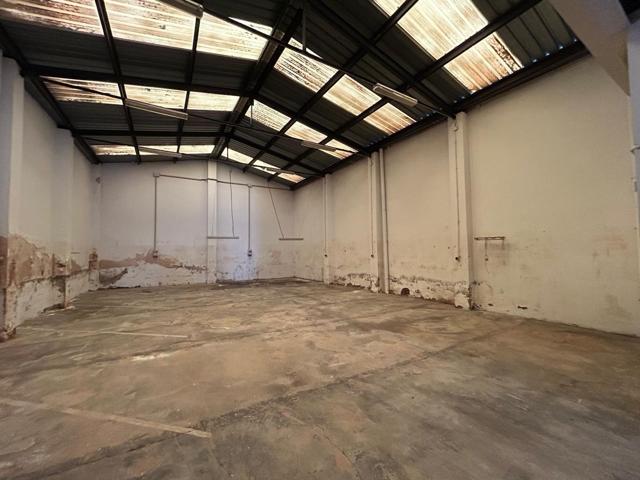 PLANTA BAJA CON POSIBILIDAD DE CONVERTIR EN VIVIENDA photo 0