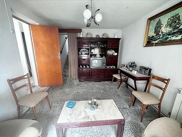 OPORTUNIDAD PARA REFORMAR EN TIELMES photo 0
