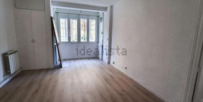 OPORTUNIDAD EN MORATALAZ photo 0